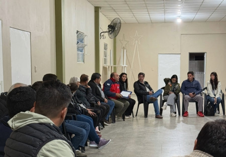 Reunión con vecinos de Villa Córdoba